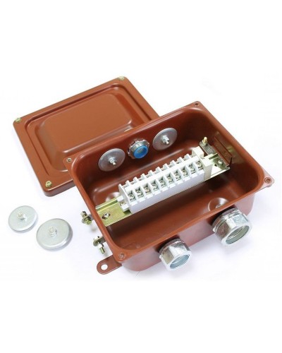 ККМА-10 У2 IP54 (zeta30372). Коробка клеммная металлическая с муфтами АТК для трубной электропроводки. ЗЭТА в Барнауле