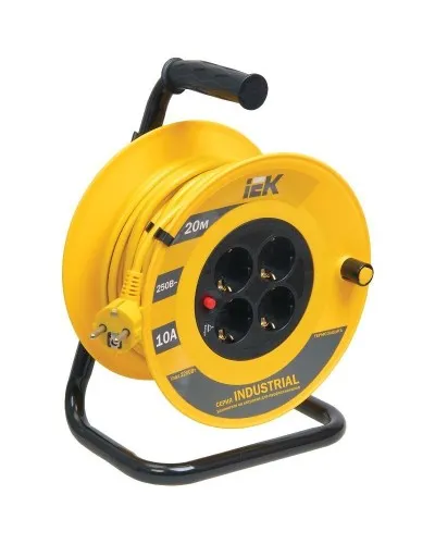 УК20 4 места, 20м (WKP15-16-04-20). Удлинитель на катушке Industrial. IEK в Барнауле