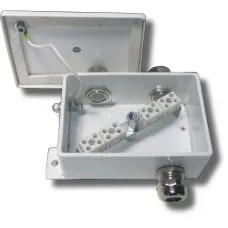 КМ-О (8к)-IP66-d три ввода: Коробка монтажная огнестойкая